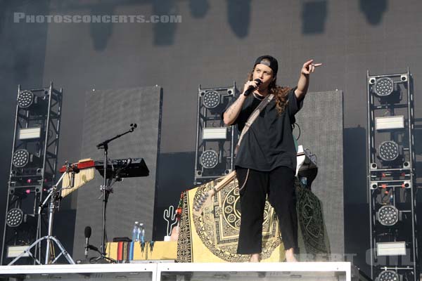 TASH SULTANA - 2019-07-20 - PARIS - Hippodrome de Longchamp - Alternative Stage - 